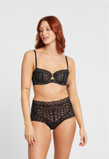 Culotte taille haute en dentelle Lacy