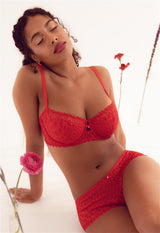 Soutien-gorge balconette en dentelle avec trou de serrure Lacy
