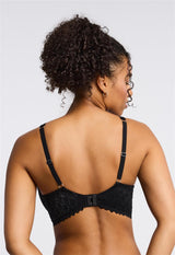 Lacy Full Mystique