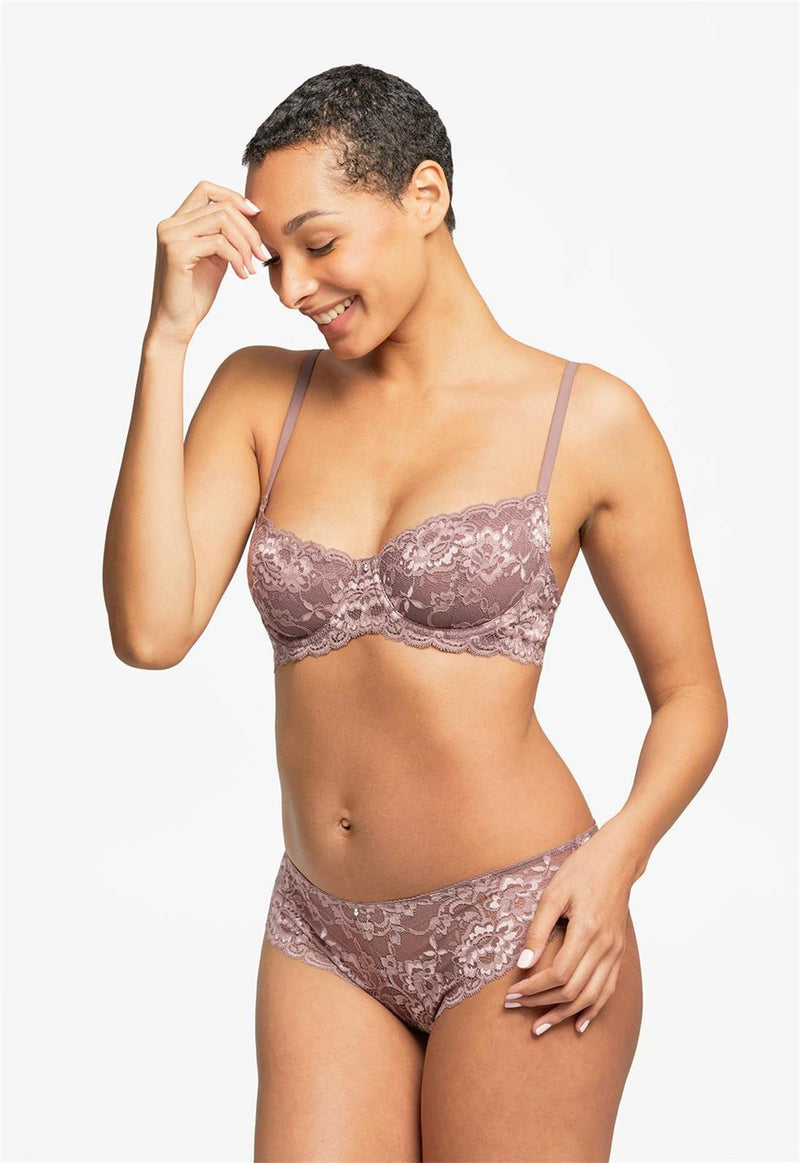 Signature Lace Brazilian